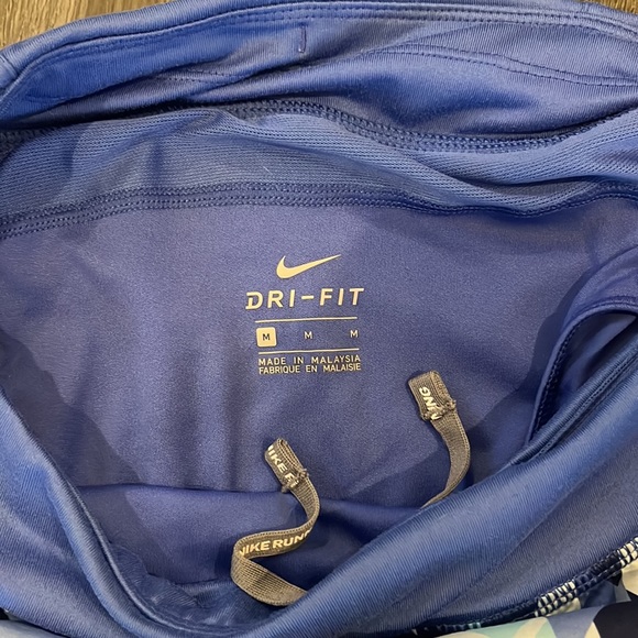 Nike Dri Fit patterned running shorts - Picture 4 of 4